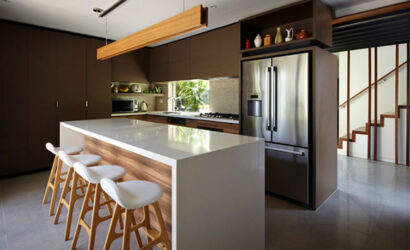 20 brown kitchen cabinet designs for a warm, natural look