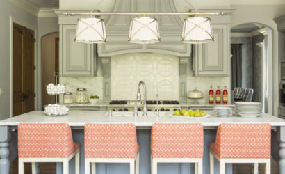 20 stunning kitchens with white chandeliers