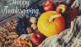 30 Thanksgiving Signs and Wall Decor