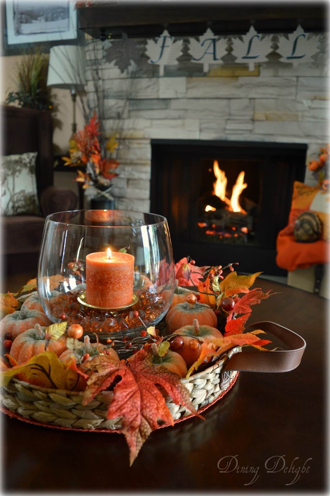 Stunning Small-Sized Coffee Table Fall Décor