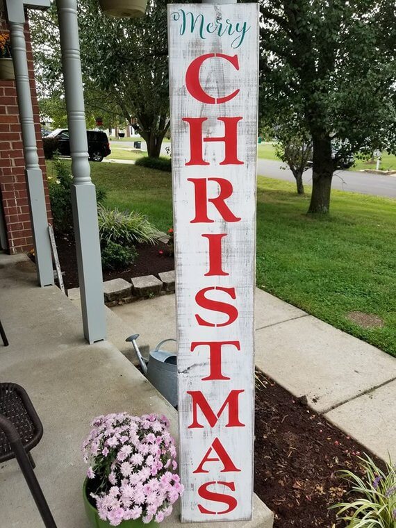 Classic Merry Christmas Vertical Wood Sign