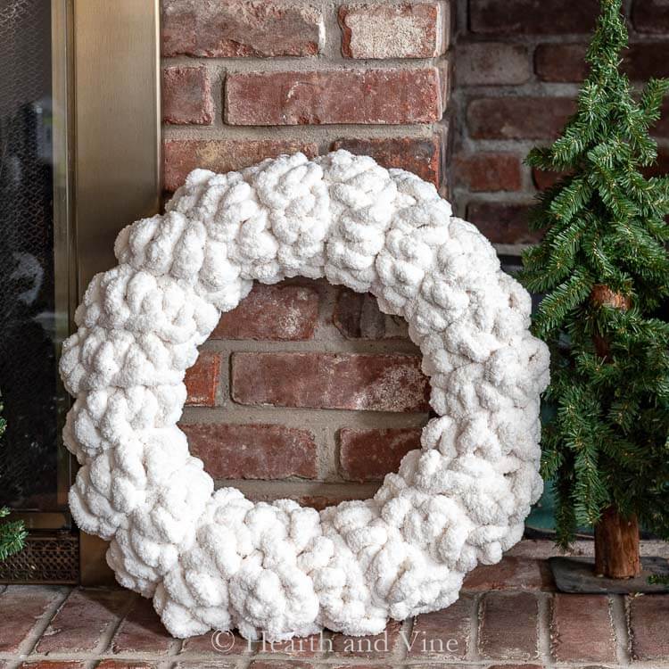 Inviting Finger-Knitted White Christmas Wreath