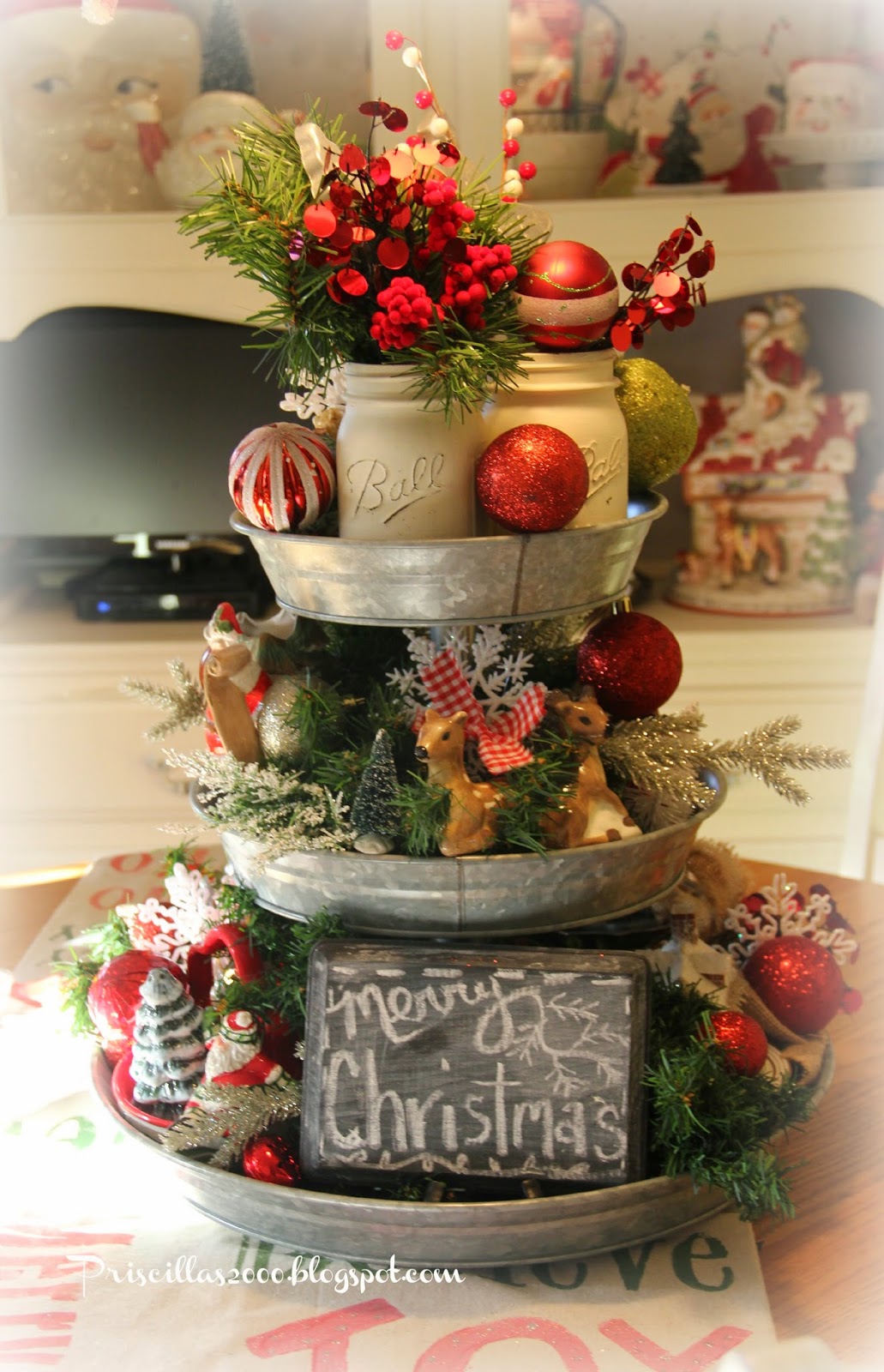 Country Christmas Table Topper