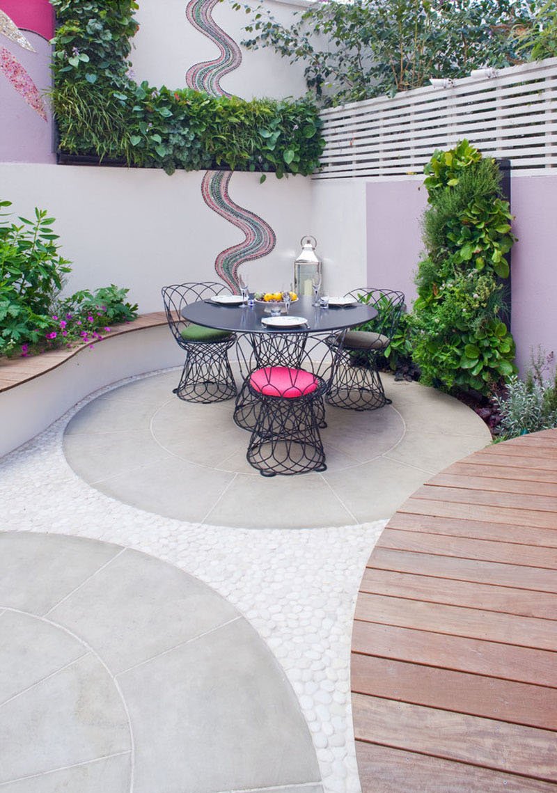 Notting Hill pink patio