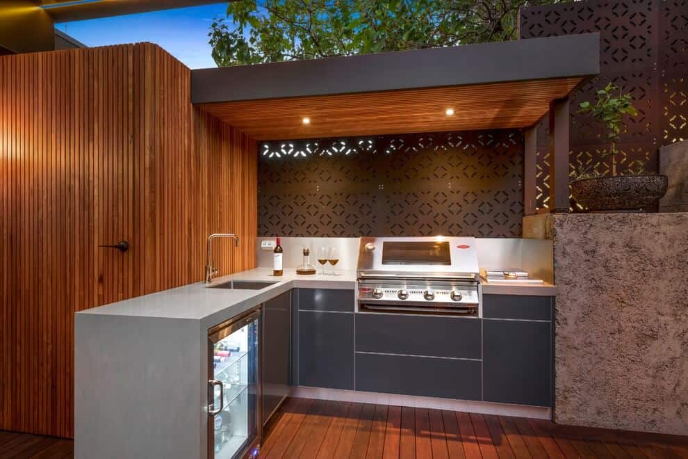 outdoor kitchen idea