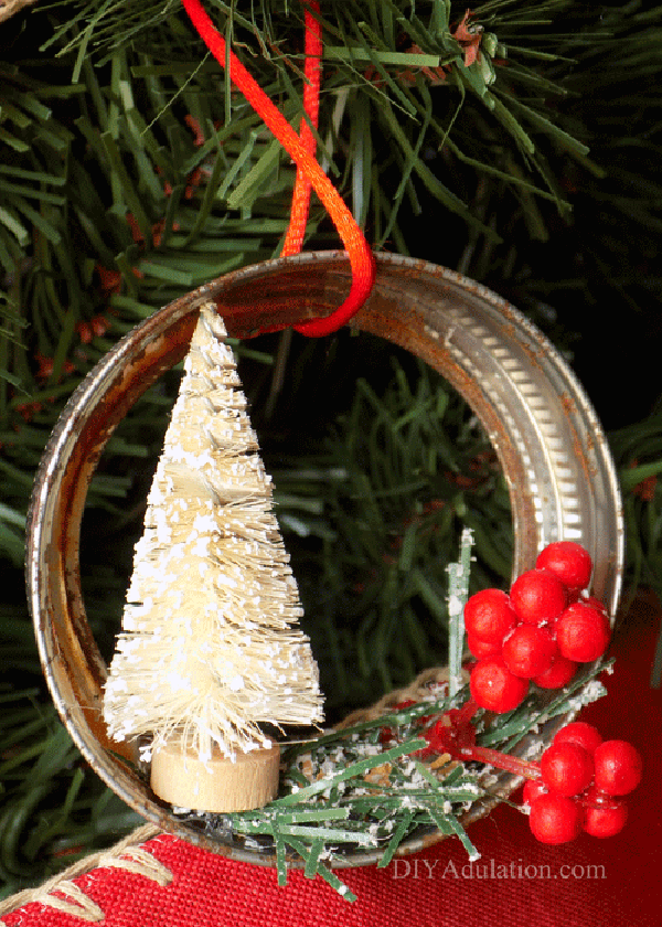 Mason Jar Lid Christmas Tree with Holly Adornment