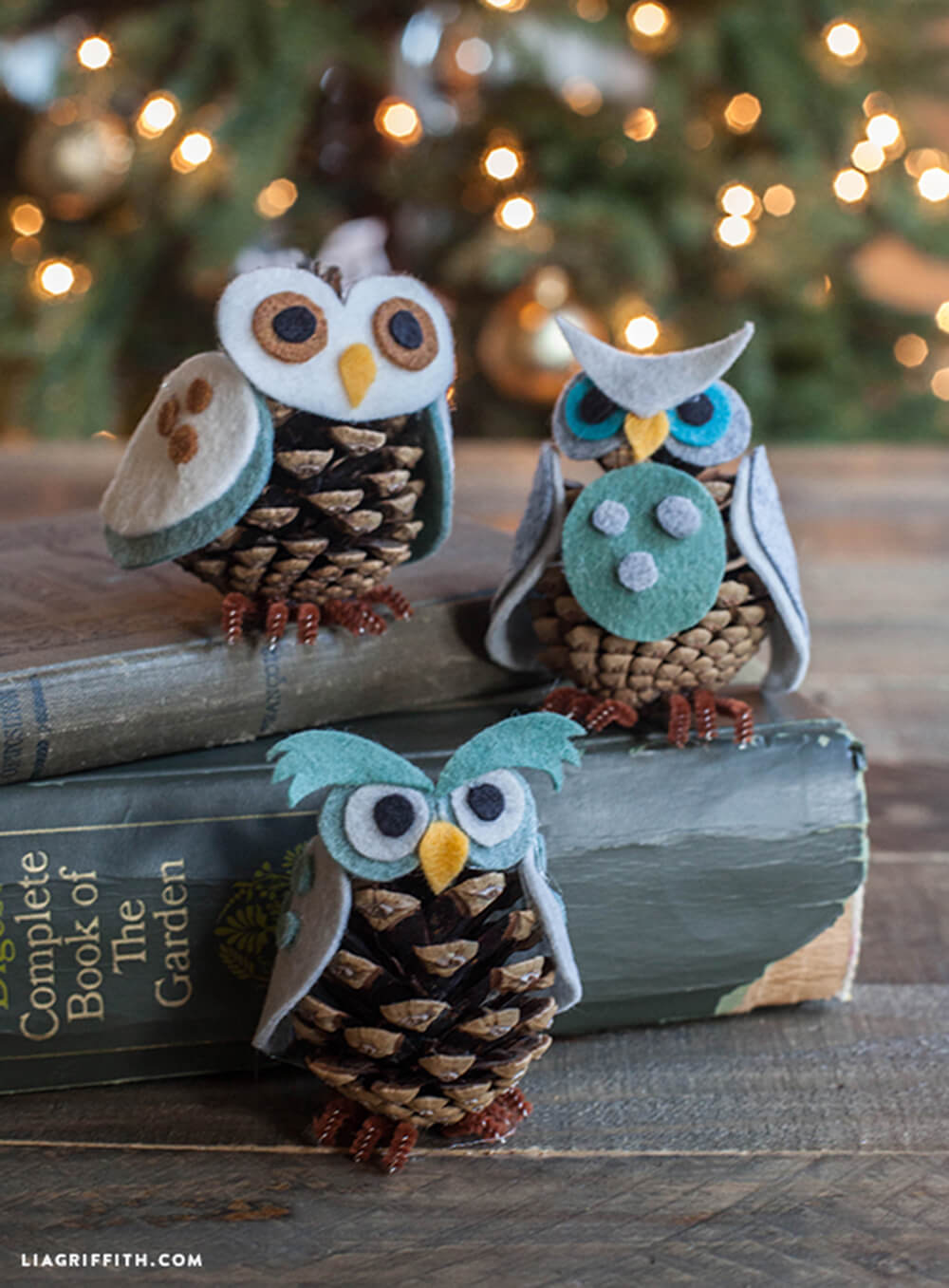 Pinecone Felt Owl Christmas Adornment