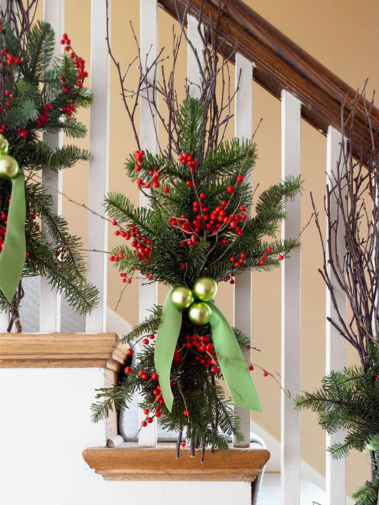 Christmas Decorating Ideas for Staircases